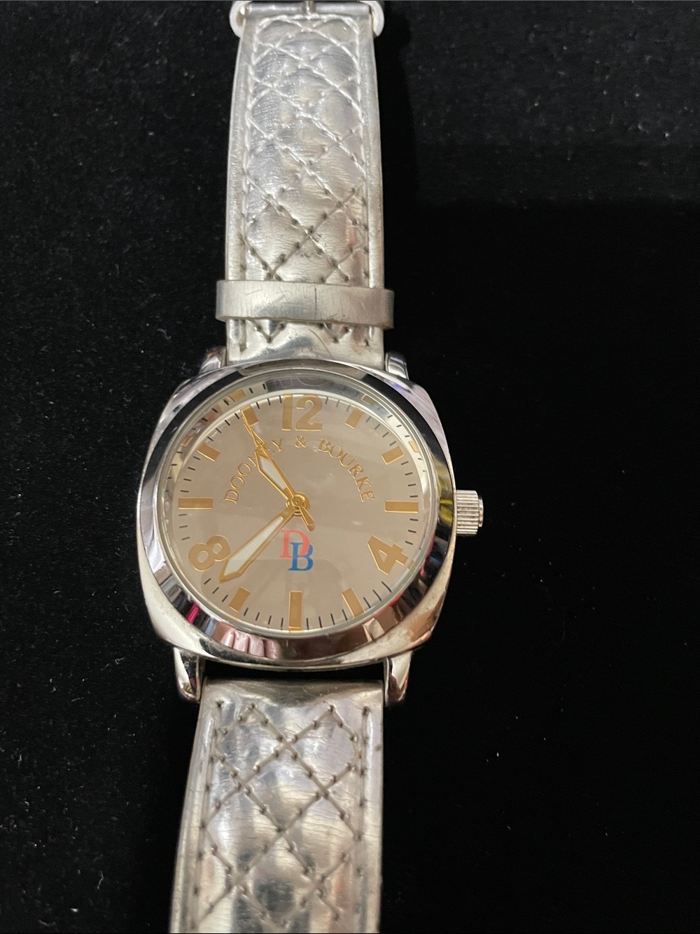 Dooney & Bourke Silver Quilted Leather Strap Watch with Gold Accents. - Picture 7 of 11